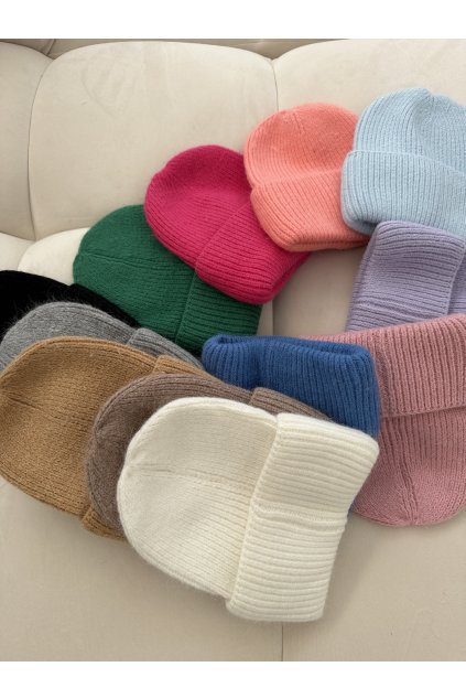 HRUBÁ ČEPICE YLENIA