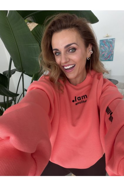 ORANŽOVÁ ZATEPLENÁ TEPLÁKOVKA I AM ANOTHER