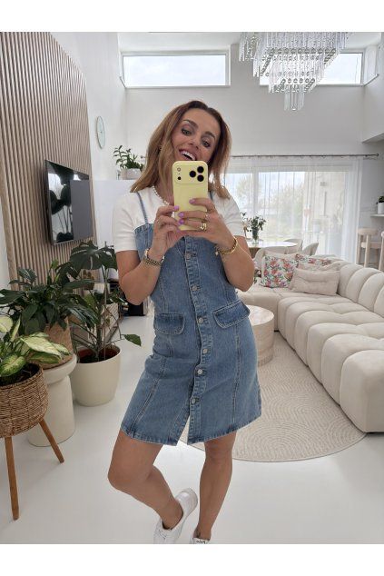 RIFLOVÉ ŠATY NA RAMÍNKA