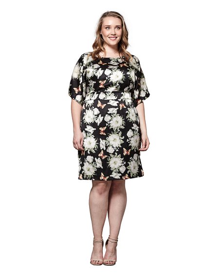 ATRAKTIVNÍ KVĚTOVANÉ ŠATY YUMI CURVES DRES TUNIC BLACK