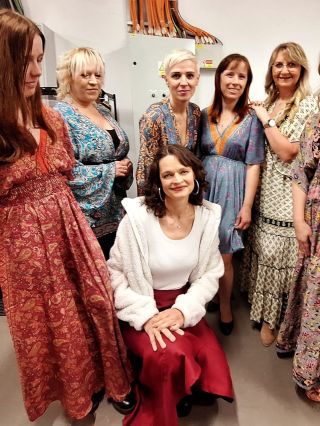 💃 Byla to dámská jízda💃 V rámci programu ,,dámská jízda “ v Ostravském kině CineStar proběhla přehlídka šatů. TAARA....