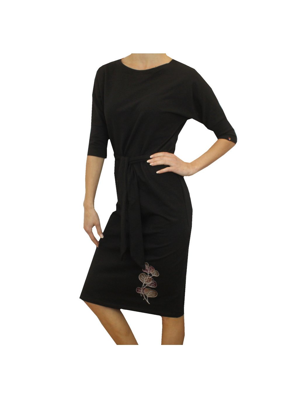 Černé dámské šaty MEDA, volnější střih, pásek, listy