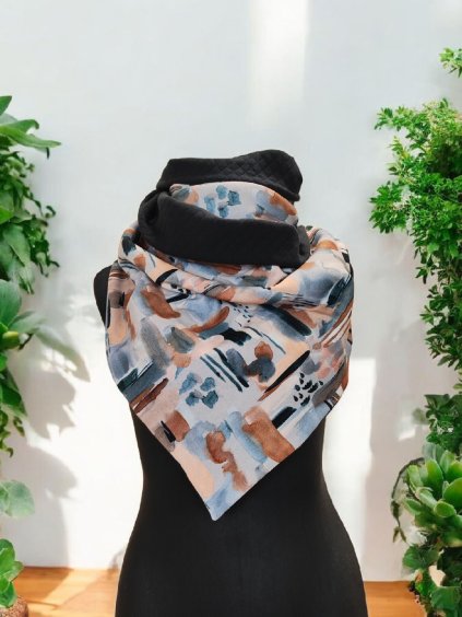 Oboustranná šála na knoflíky, Hnědé vzory/ černá prošívaná, kaz