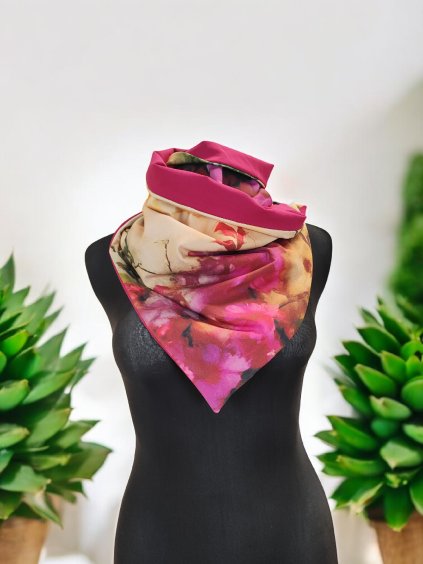 Oboustranná šátkošála na knoflík/ krátká šála na knoflík Béžová s květy/ magenta