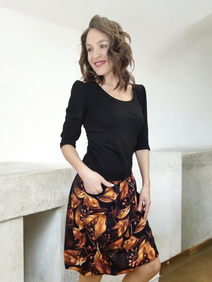 balonová sukně je kolenům