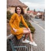 Hořčicové šaty volnějšího střihu HANAH, drobný vzor, GOTS Smysl_má