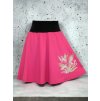 Růžová půlkolová sukně, sněženky