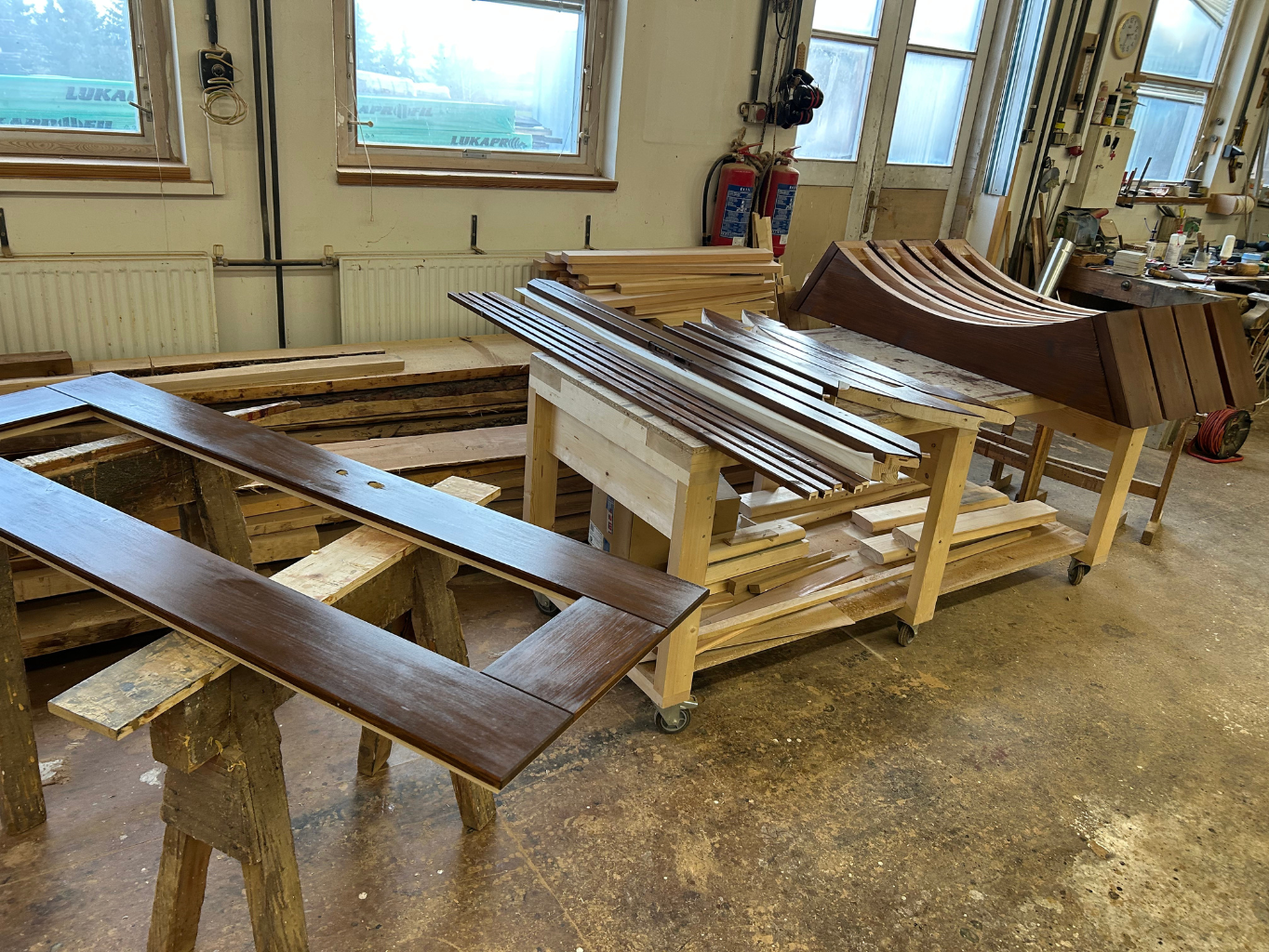 Povrchová úprava dřevěných dílů sudové sauny pro dlouhou životnost