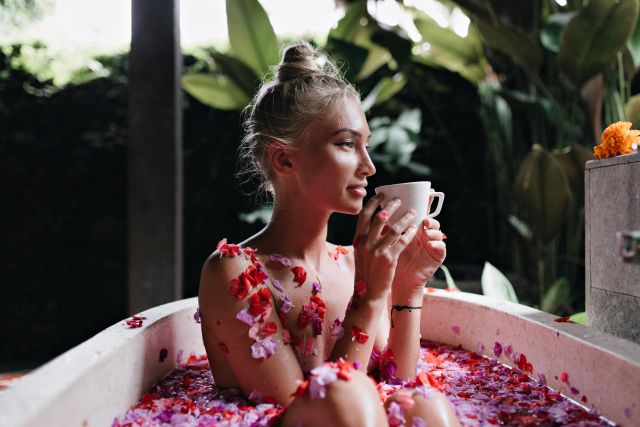 Perfekte Entspannung in der Badewanne: Wie bereitet man ein entspannendes Bad vor?