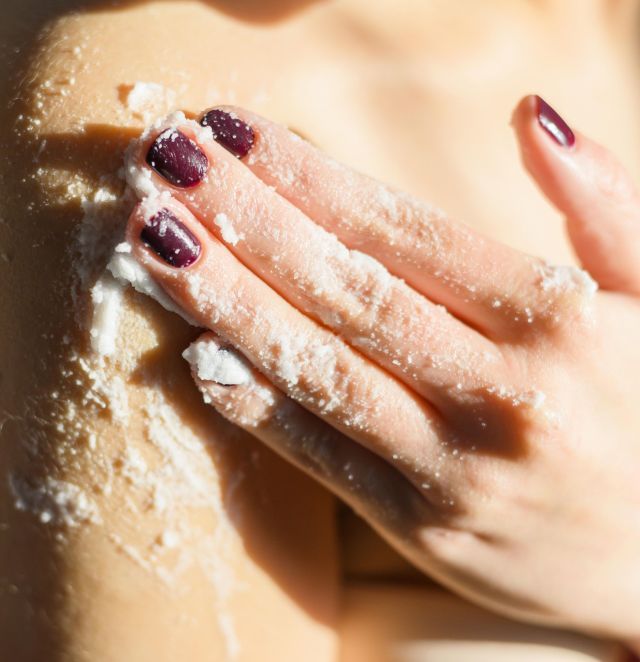 Summer skin remembers: Why peeling is a ritual you shouldn't skip in summer
