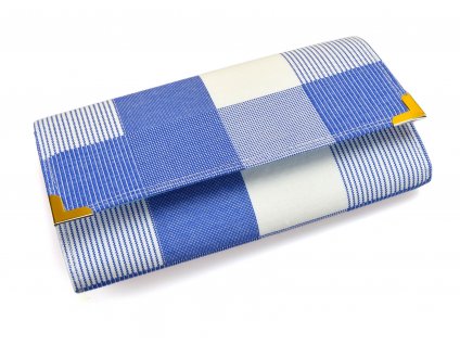 peněženka v modro-bílé