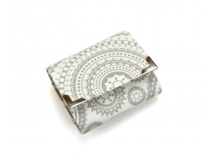 bílo-šedé mandaly