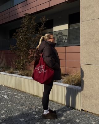 Oat milk club tote bags ✨.. BACK IN STOCK ! Opět jsme doskladnili pár kusů skladem, tak snad je tentokrát stihnete 🫶🏻....