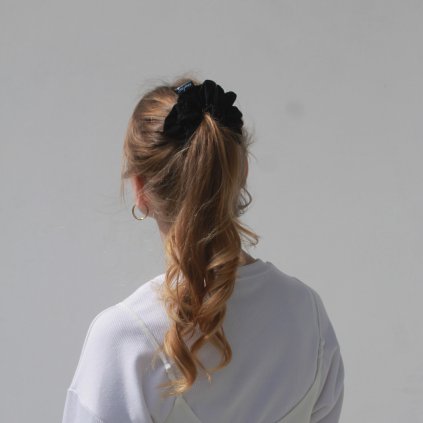 Černá mini manžestrová