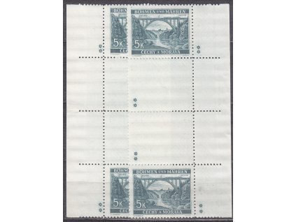 1940, 5K Bechyně, svislé L+P meziarší, hvězdičky, Nr.45, **