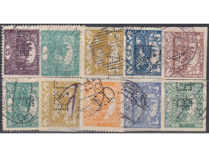 10 ks různých hodnot Hradčan s perfiny, každý jiný, razítkované