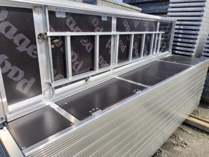 Sestava lešení Mj Uni 70 / Plettac 300m 45x6.4m OCELOVÉ PODLAHY