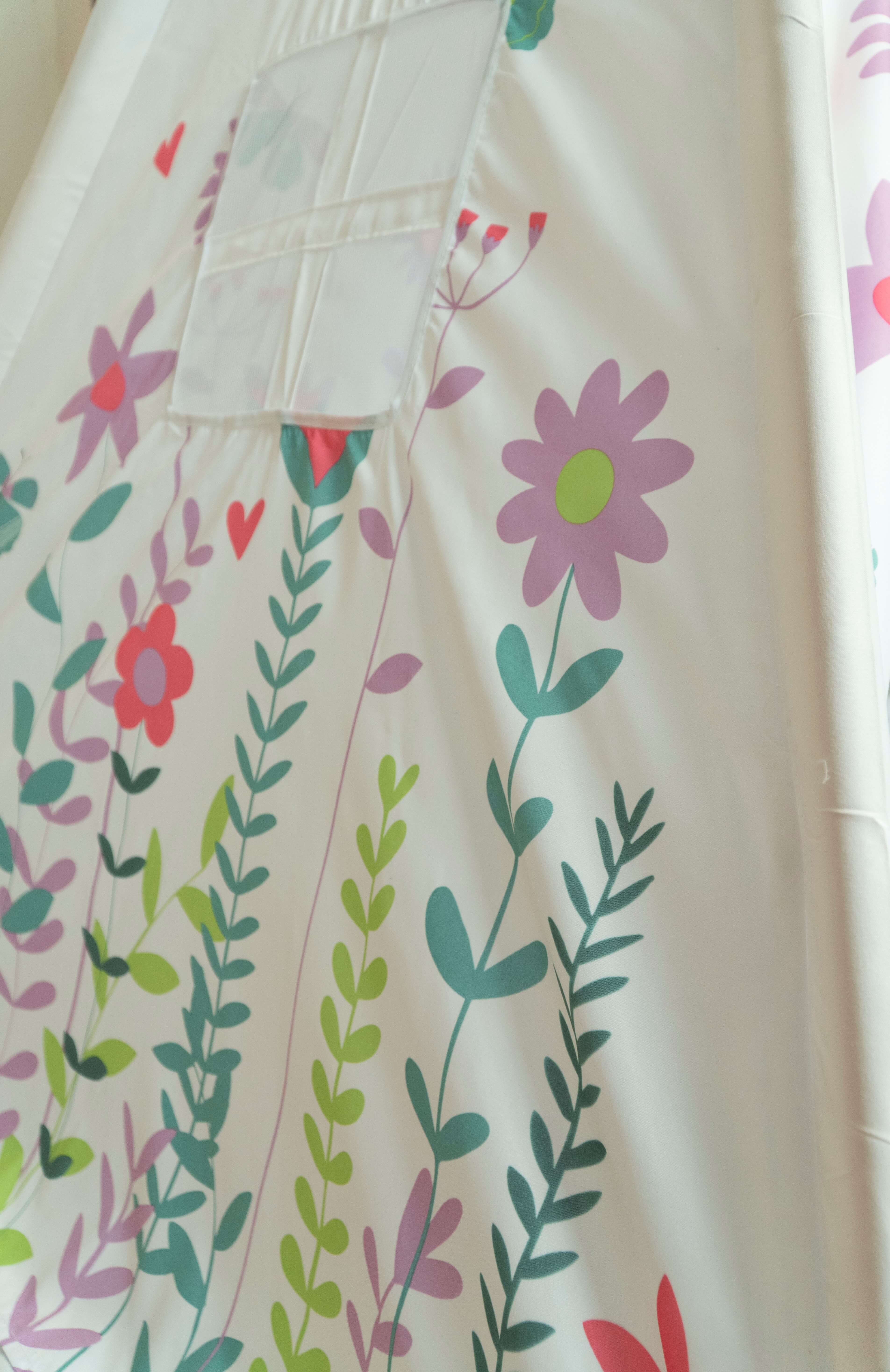 Bílé dětské teepee FLOWERS (obrázek 4)