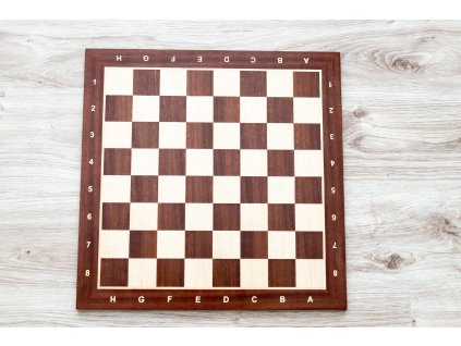 1110 sachovnica z javora