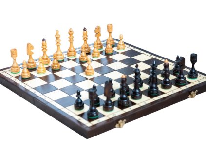 7203 12 drevene sachy ceresnove