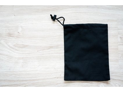 Schwarzer Stoffbeutel für Schachfiguren