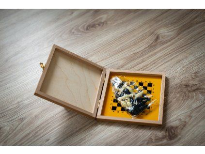 1818 3 magneticke sachy mini