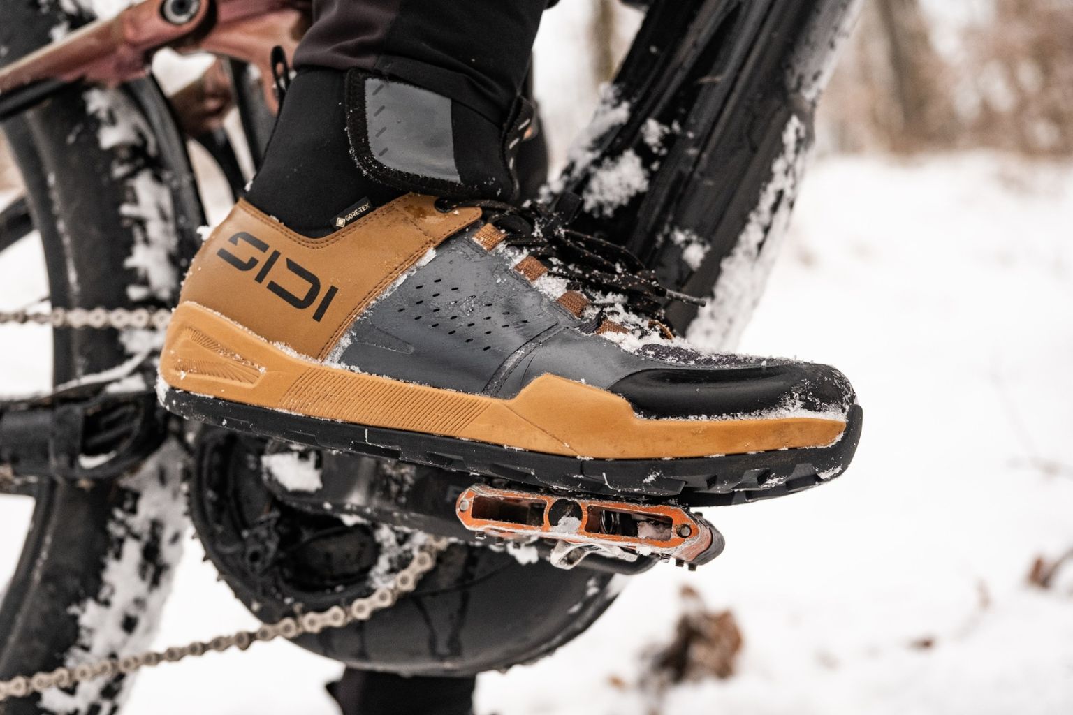 TEST: SIDI Atomus MID GTX – zimné tretry, ktoré menia pravidlá hry