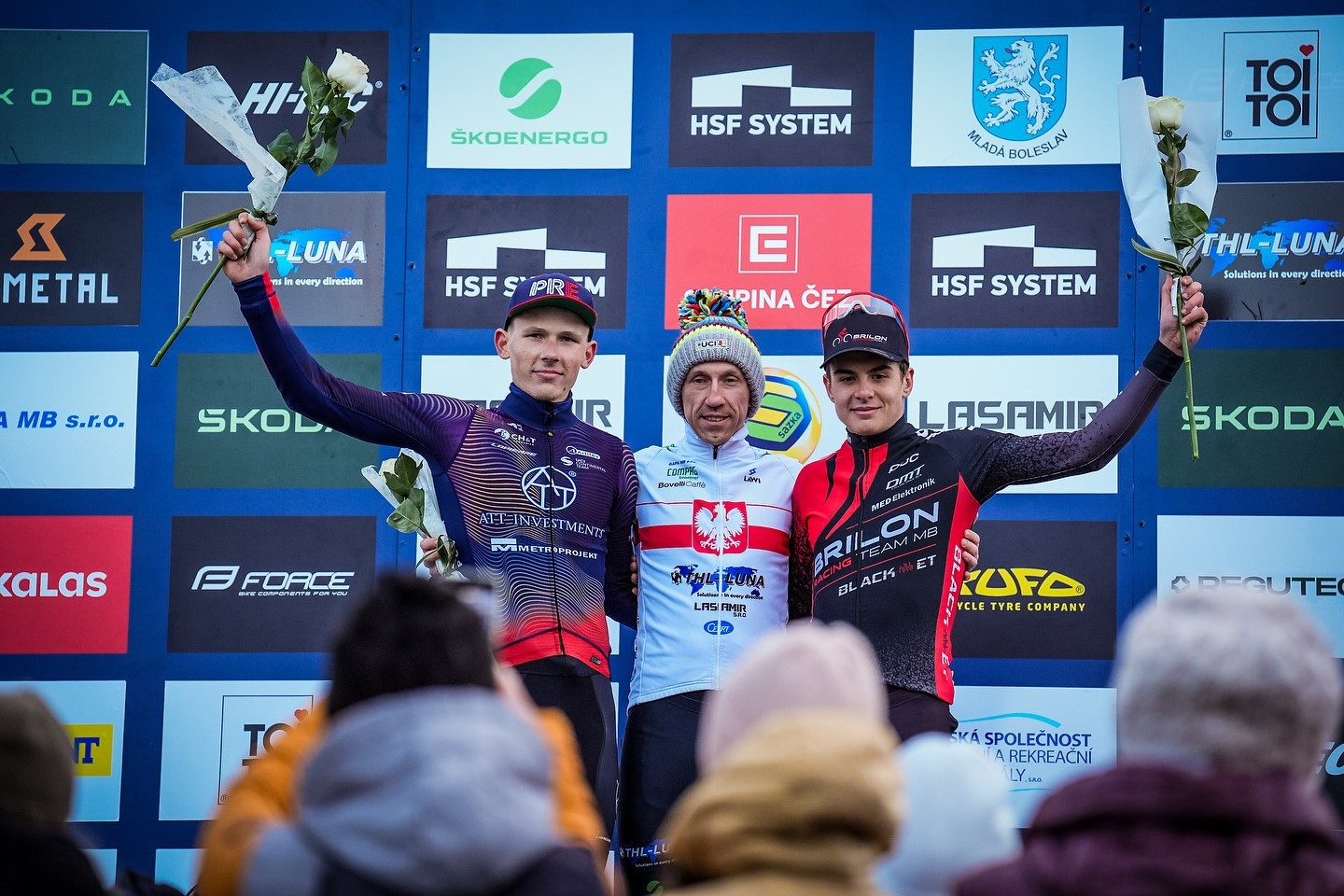 Matyáš Fiala přešel ze silnice přímo do terénu a v sobotu se doma poprvé postavil na stupně vítězů