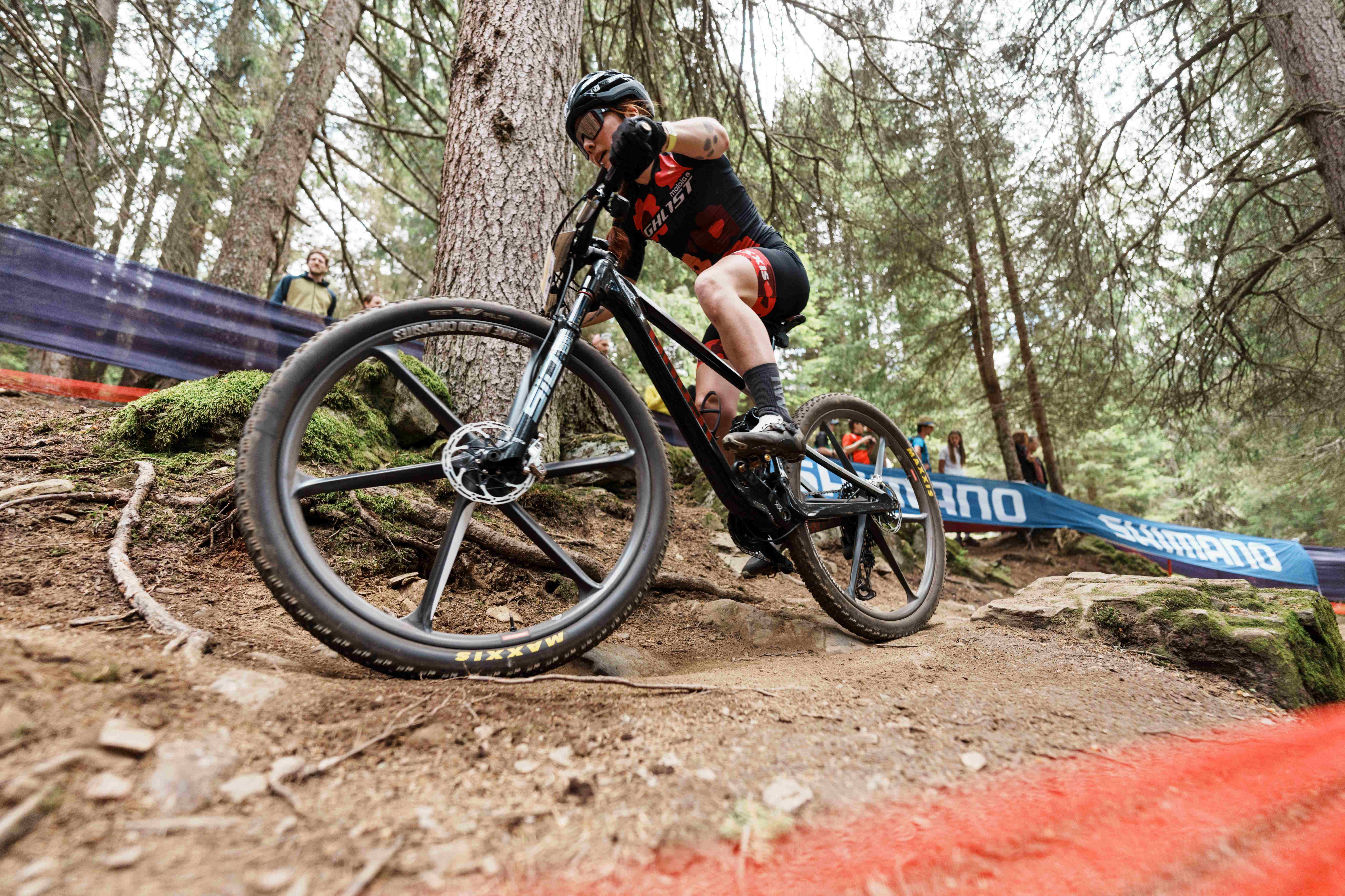 Anne Terpstra druhá v Lenzerheide. Na druhém a třetím závodě Světového poháru dosáhl GFRT skvělých výsledků v Top 10 a Top 20