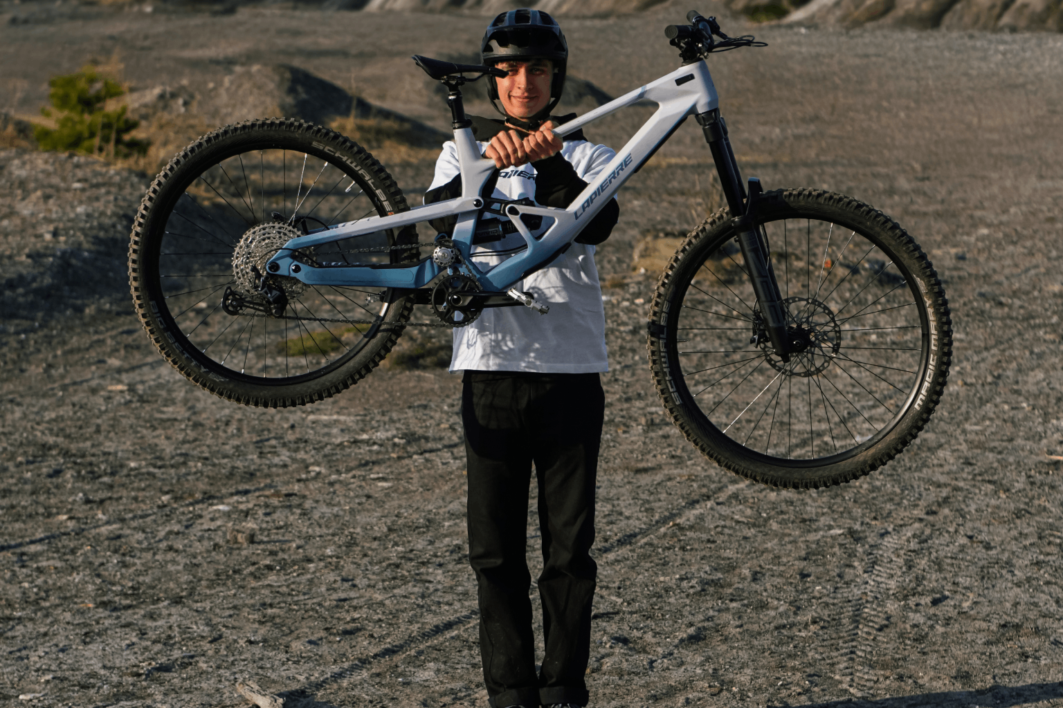 David Číla a jeho Spicy CF: Dokonalá harmónia štýlu a výkonu