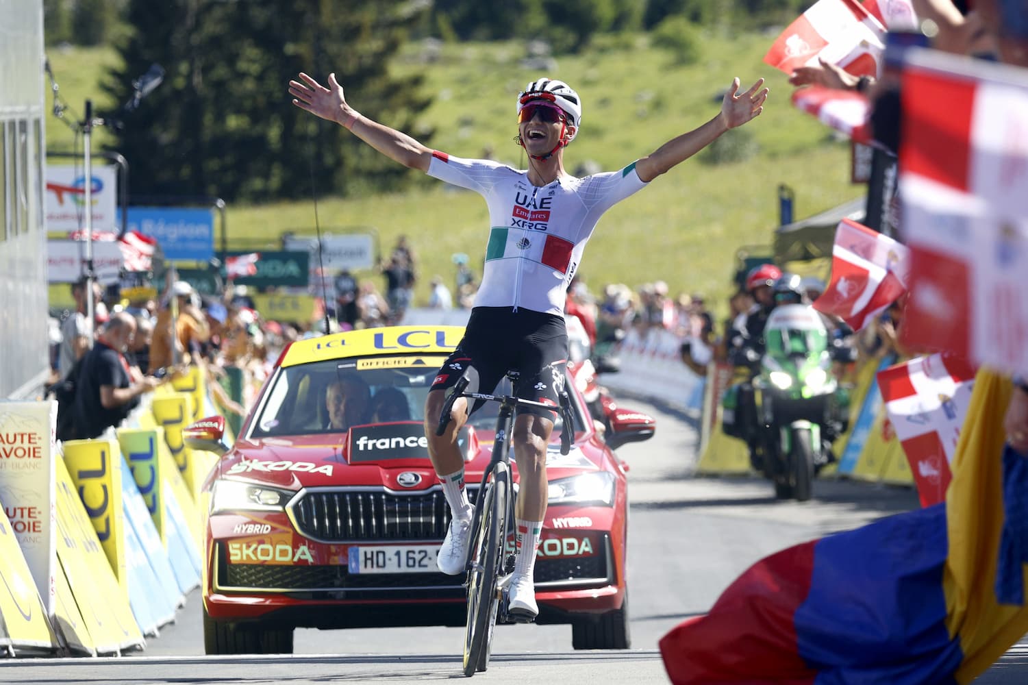 Isaac Del Toro si připisuje vítězství na Tour Auvergne-Rhône-Alpes