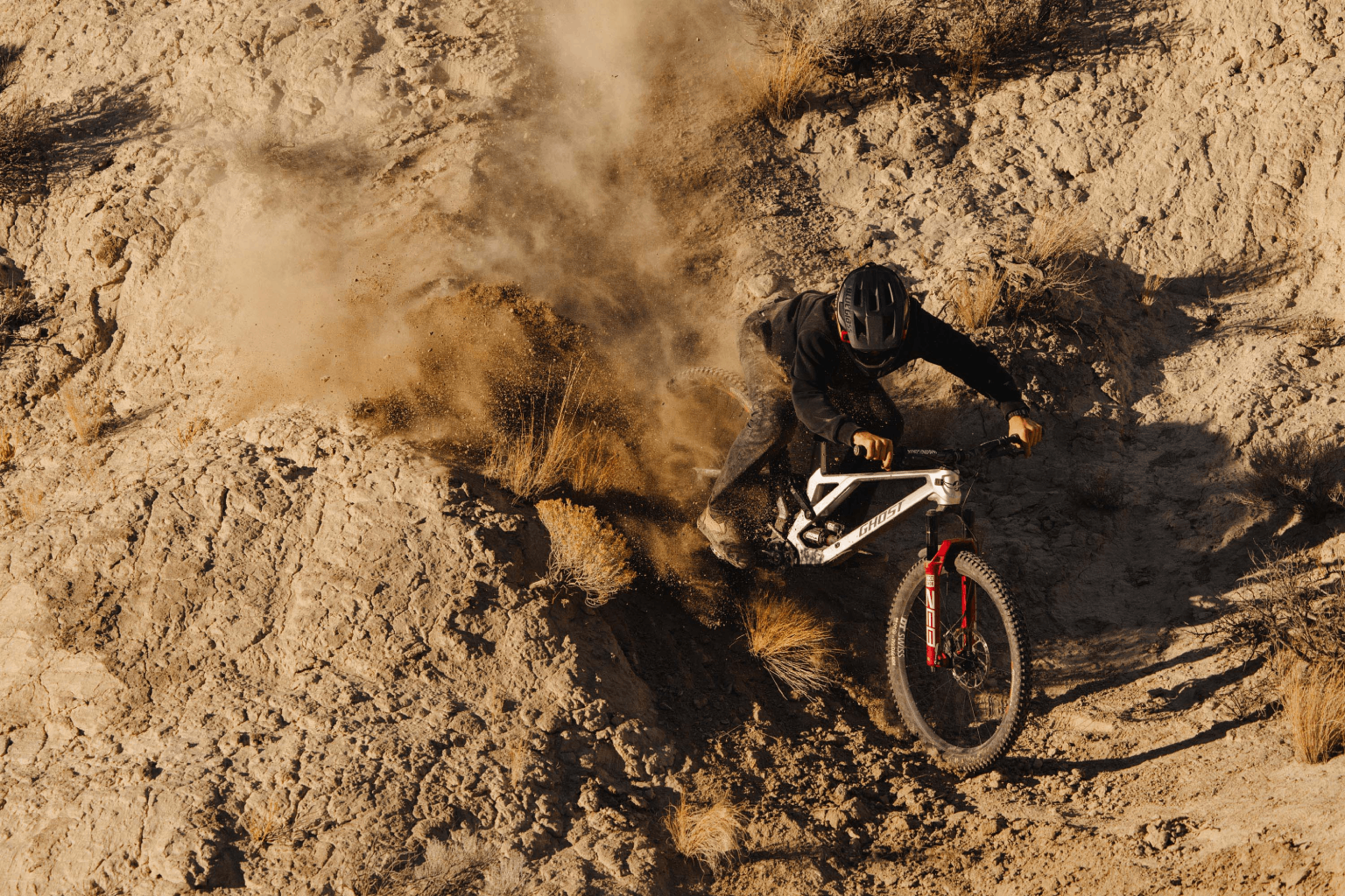 Premiéra: Ghost predstavuje freeridový stroj POACHA