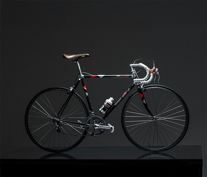 Dva nové designy rámu 795 Blade RS jsou oslavou legendárního vítězství LOOKu na Tour de France 1986