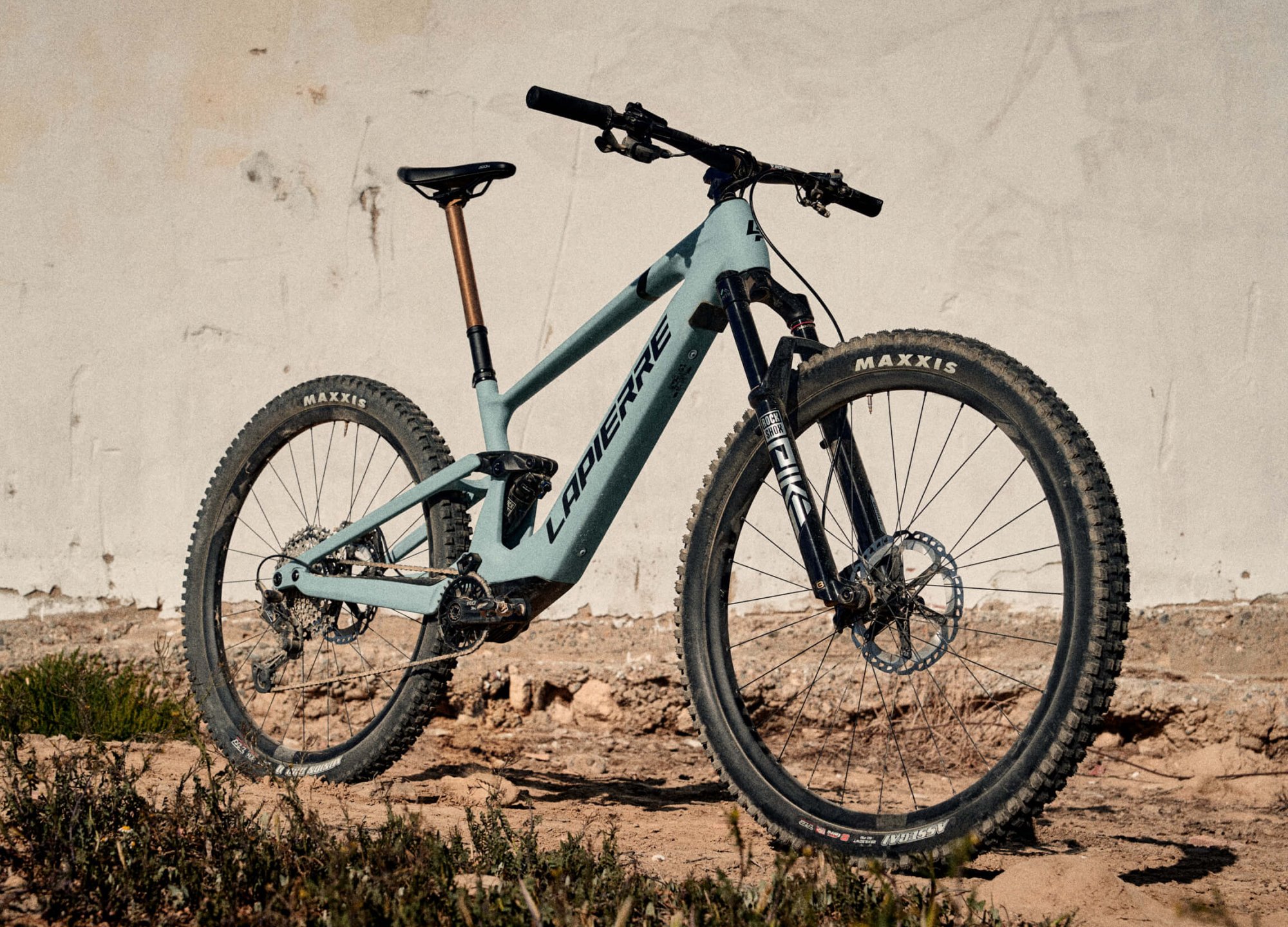 E-Zesty. Prvé E-MTB s ľahkou prípomocou