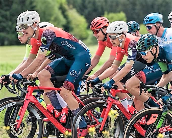 Třetí místo Mártona Diny v Lucembursku a výborný výkon Matúše Štočka při Rund um Köln