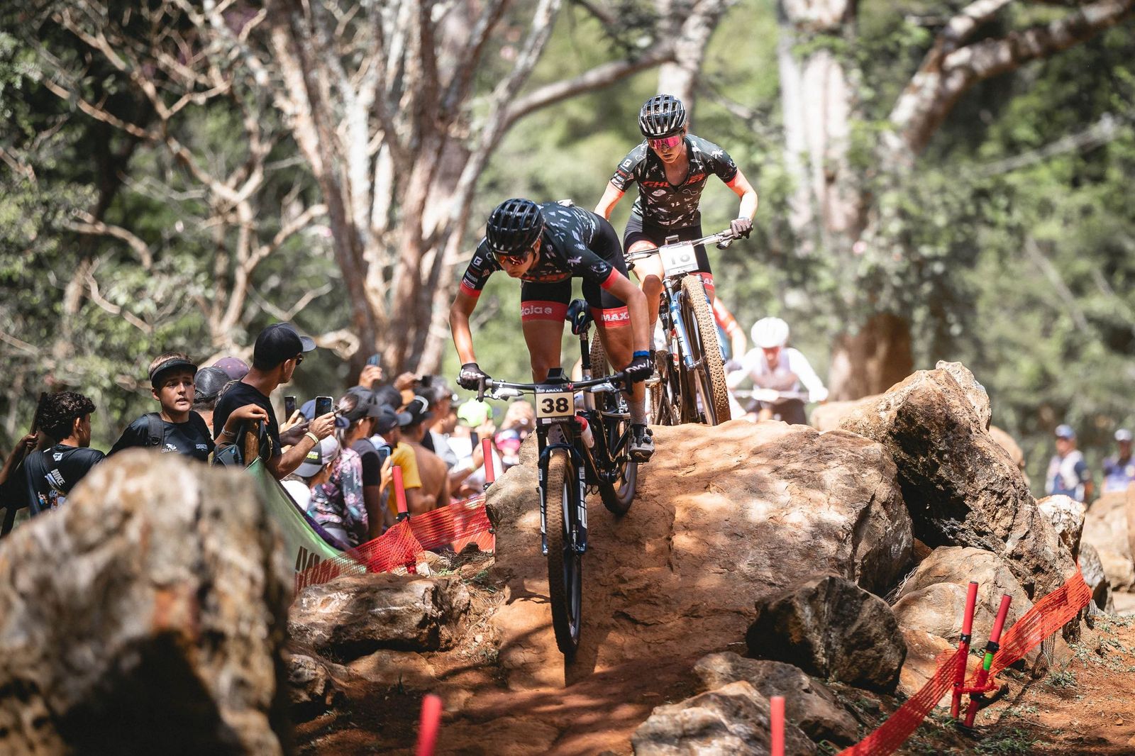 Anne Terpstra z GFR Týmu opět na pódiu. Nicole Koller skončila s novým osobákem na sedmém místě.