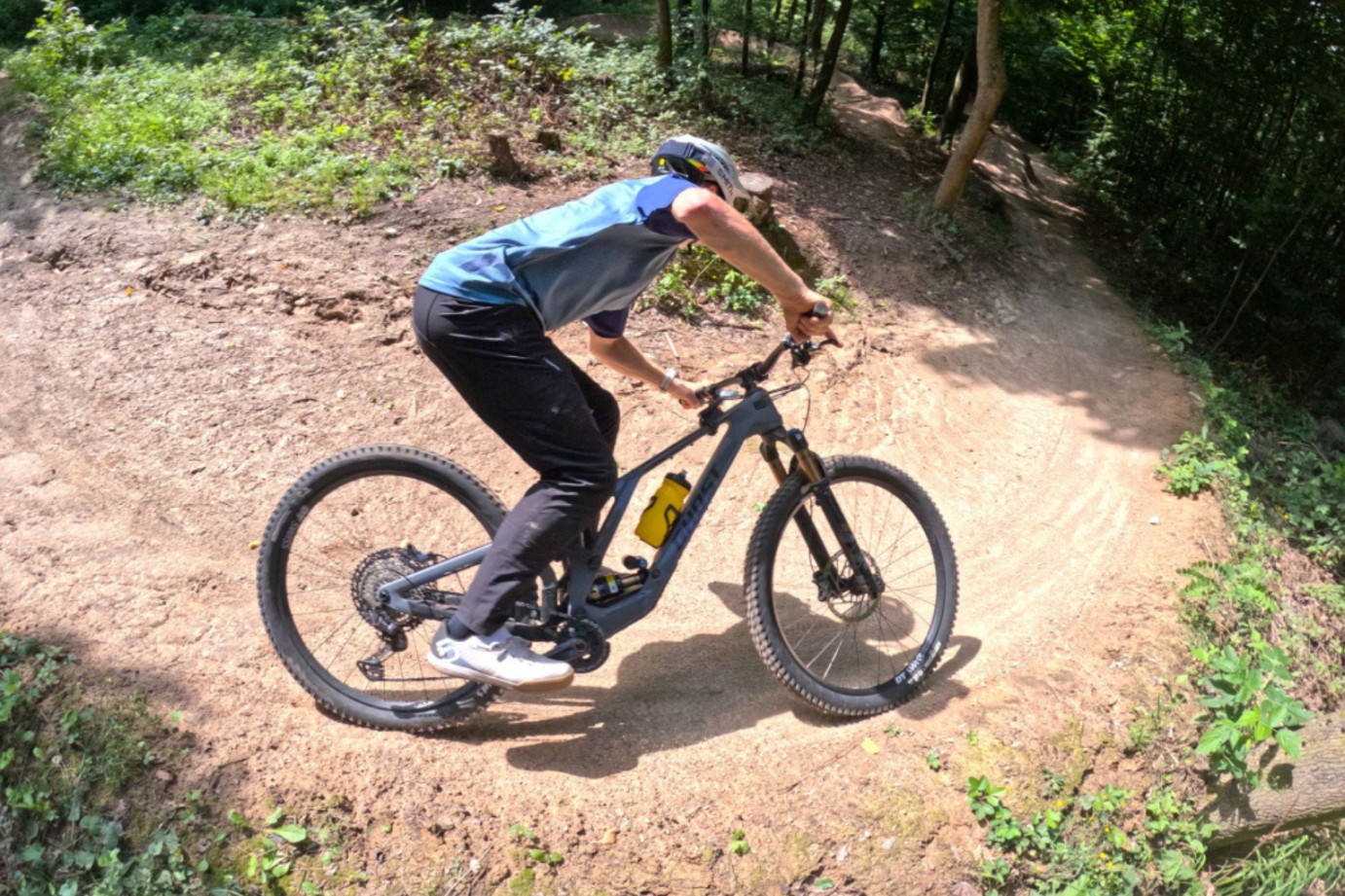 TEST: Ghost Poacha Pro - hodně zdvihu, hodně rychlosti