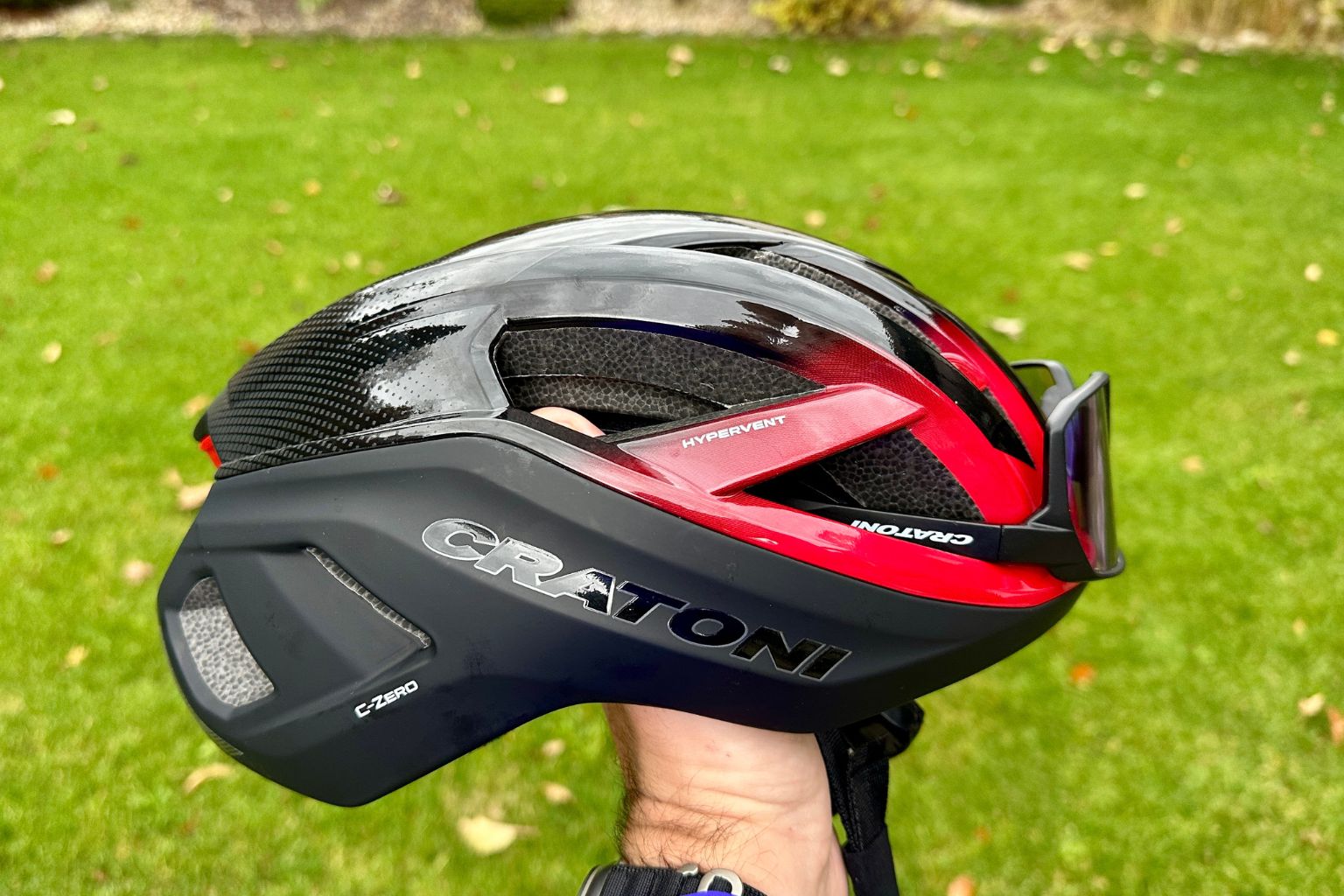 TEST: Cratoni C-Zero — cestná aero prilba s MIPS, ktorá sadne hneď