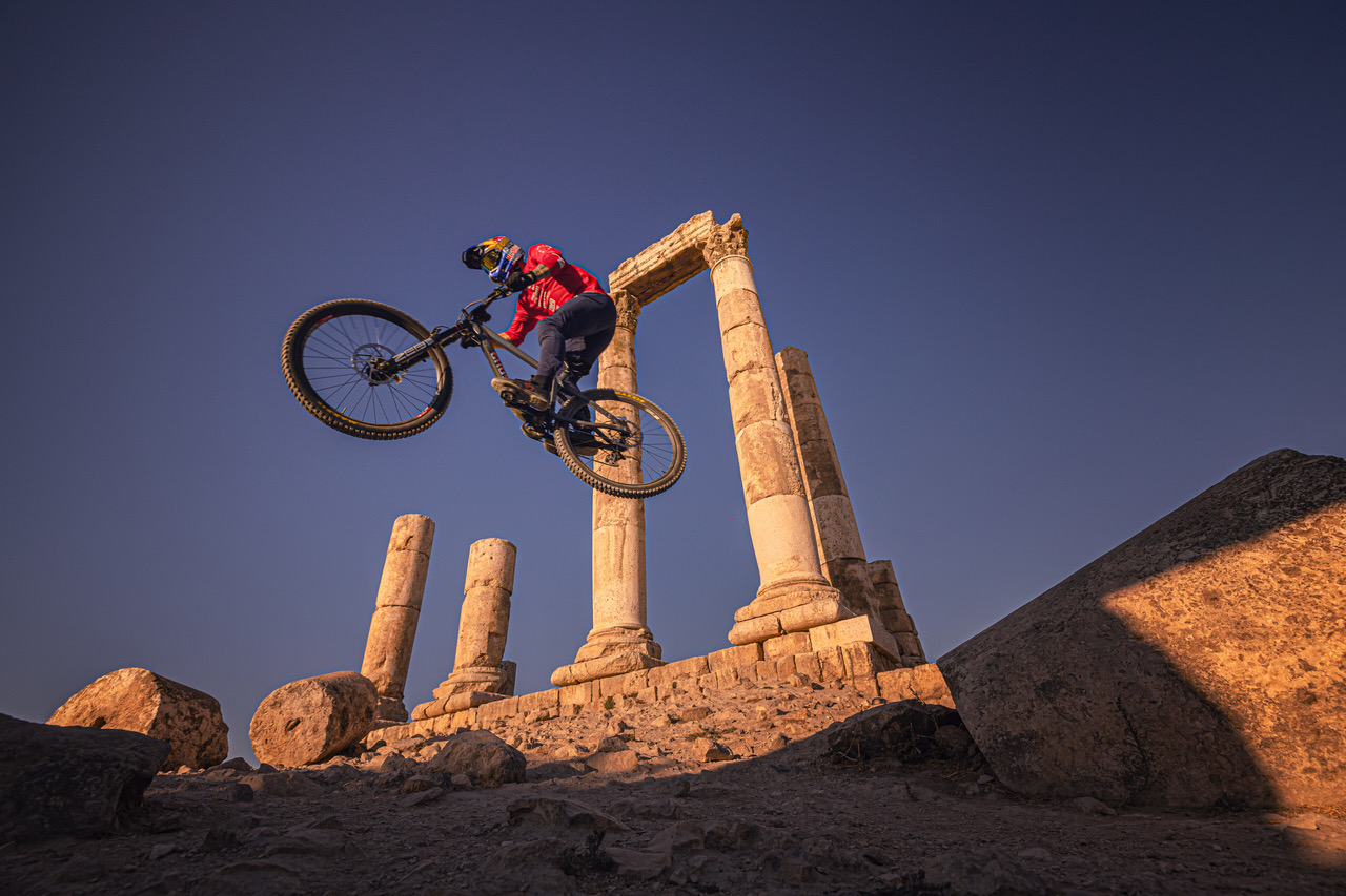 Tomáš Slavík v novém projektu 7 HILLS OF AMMAN