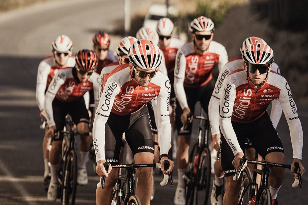 La Vuelta 2024. Na čem jezdí a co vozí lídři závodu?