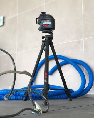 Našimi zákazníky preferovaný laser i se stativem. Bosch GLL 3-80 + BT 150
