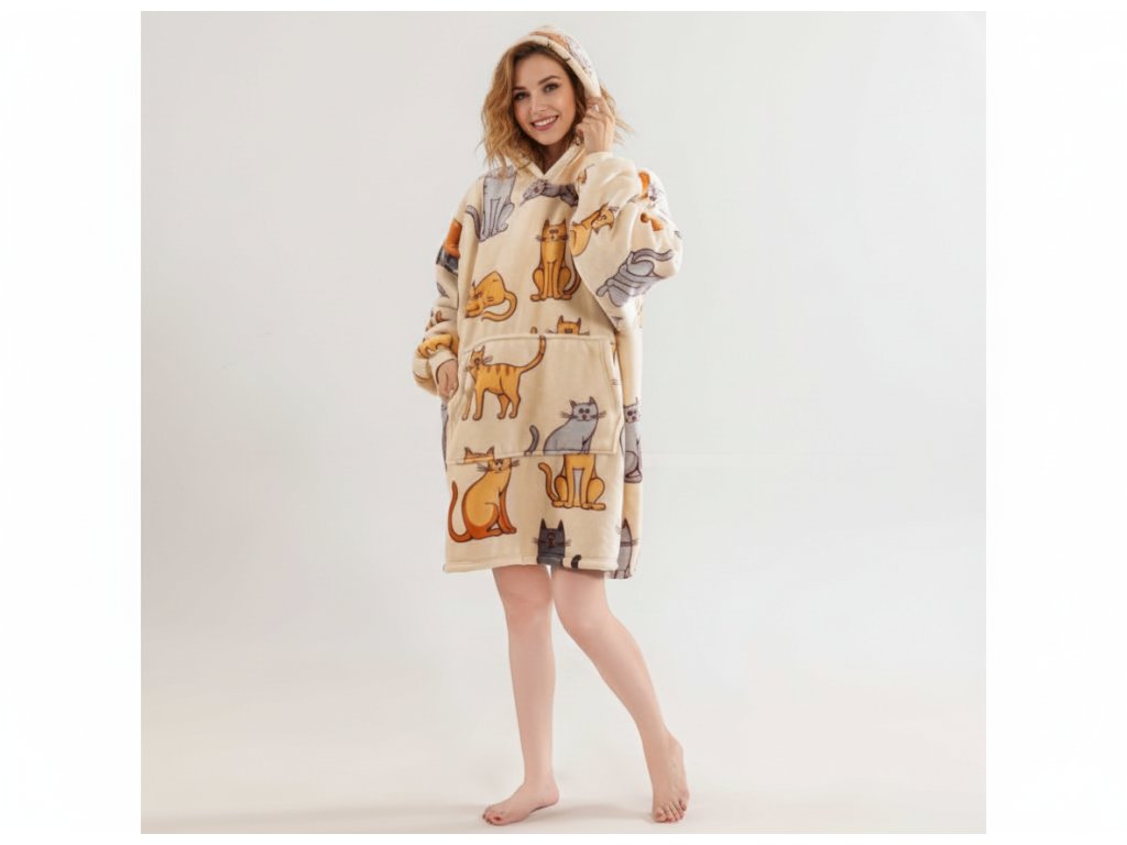 Roztomilá mikinová deka COLORED CATS krémová s kočičím motivem