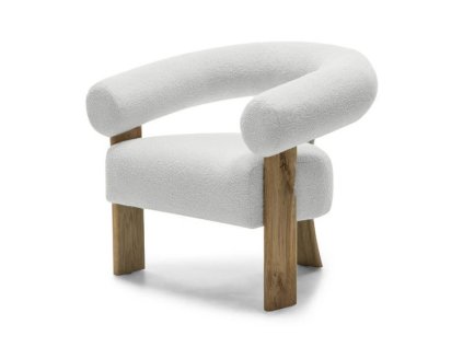Bílé designové křeslo KOKEI – bouclé látka a dubové nohy