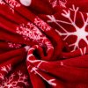 Červená vánoční deka SNOWFALL z mikroplyše pro zimní večery