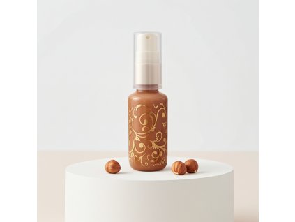 Hazelnut tonojici krem na oblicej