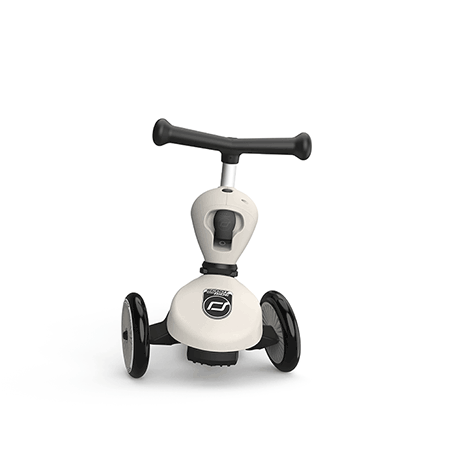 scoot-and-ride-highwaykick1-forest-lenkung