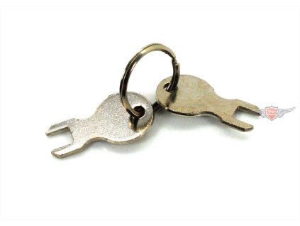 Key set for teardrop toolbox for Harley