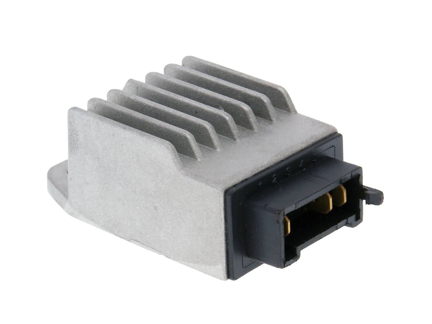 101 Octane Regulátor napětí Derbi GPR, Senda 50 EBE / EBS s 3-pin Leonelli zapalováním IP32378
