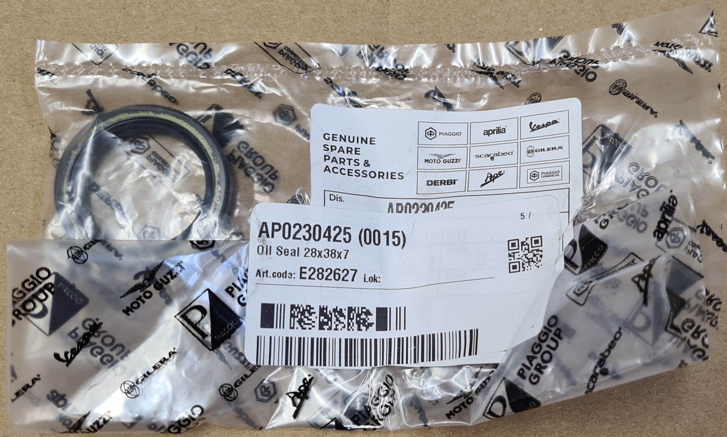 Piaggio Gufero klikového hřídele 28x38x7mm, Aprilia MX, RS, RX, SX 125 AP0230425