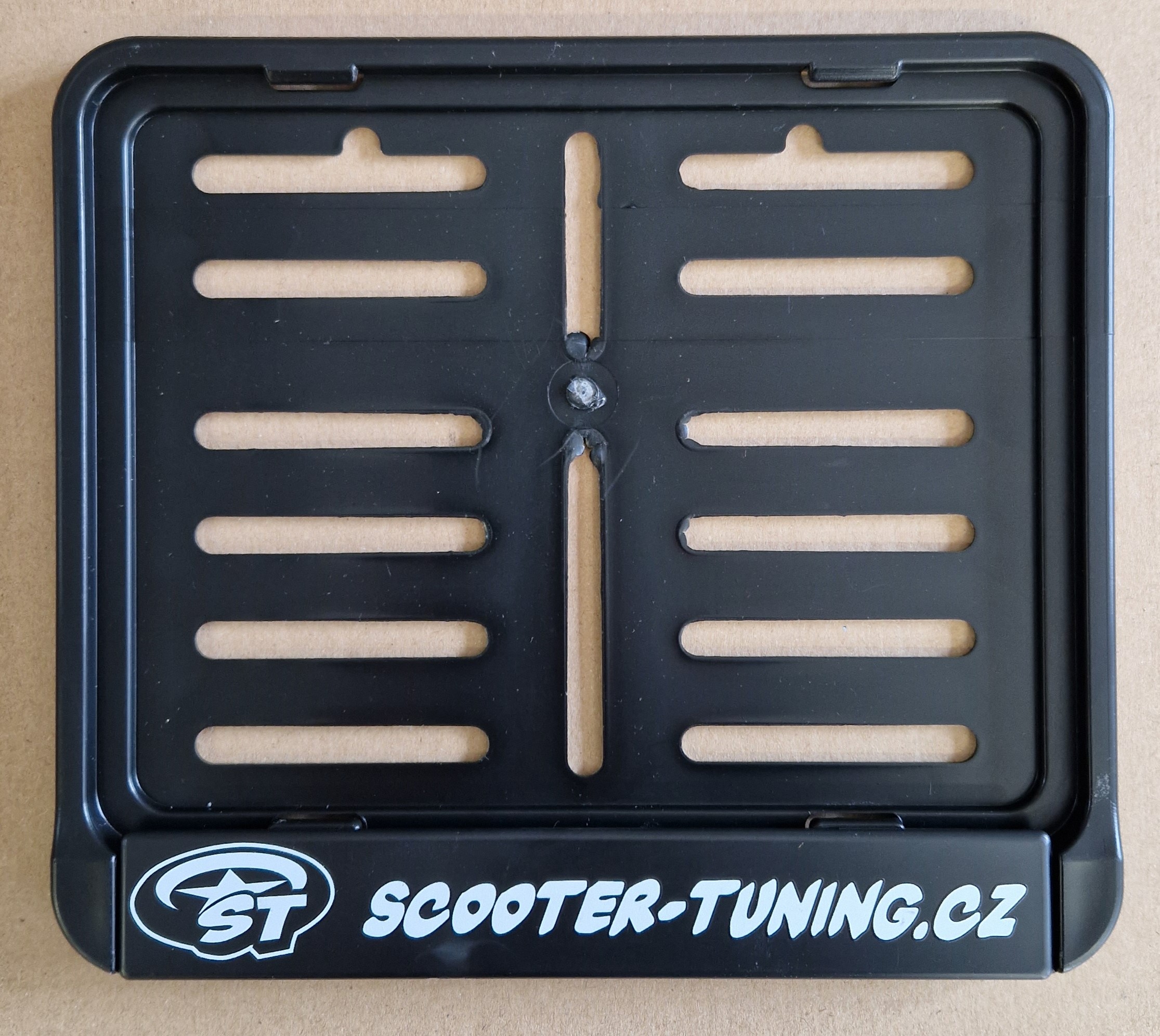 ST Moto podložka pod SPZ, Scooter-Tuning.cz